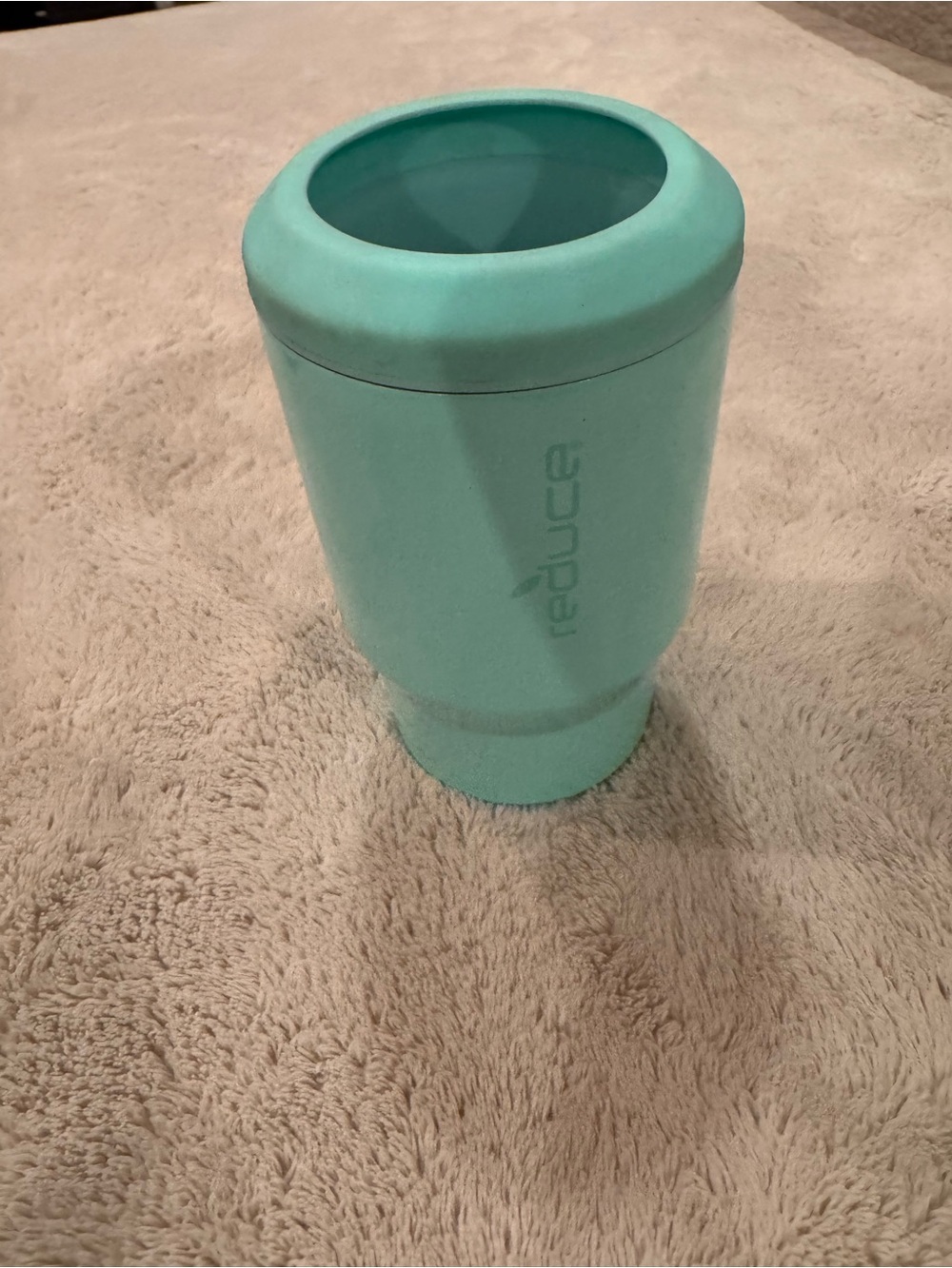 Aqua Reduce universal Insulated Koozie
